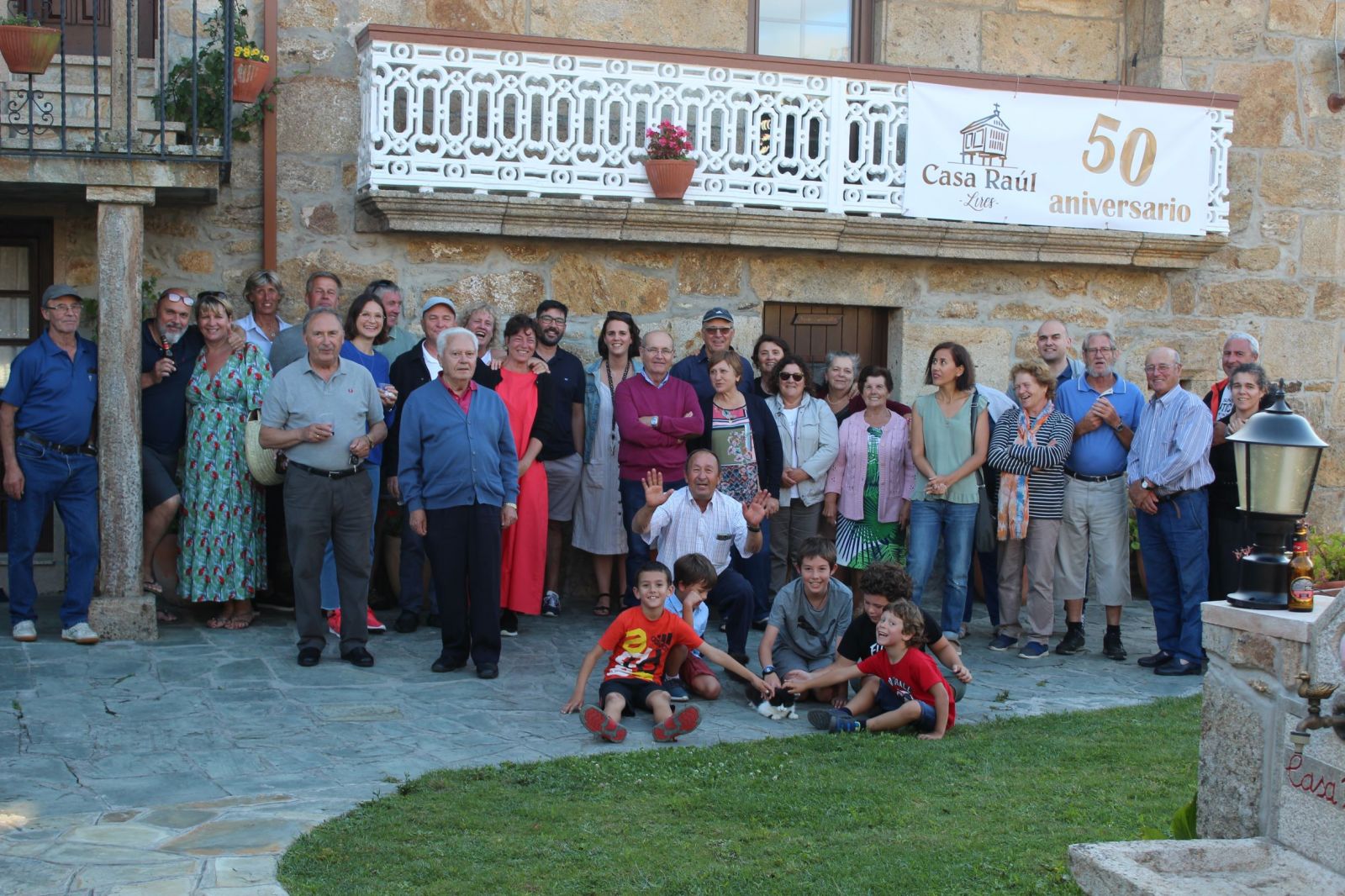 Asitentes al 50 aniversario de casa raul de lires