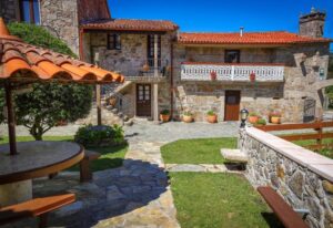 Fachada casa raul de lires