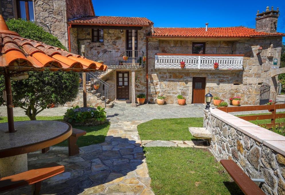 Fachada casa raul de lires